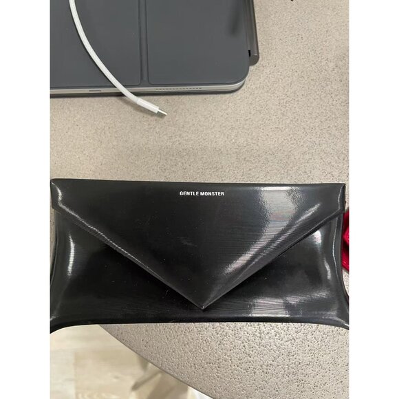 Gentle Monster Black Square Sunglasses With Case - Picture 6 of 6